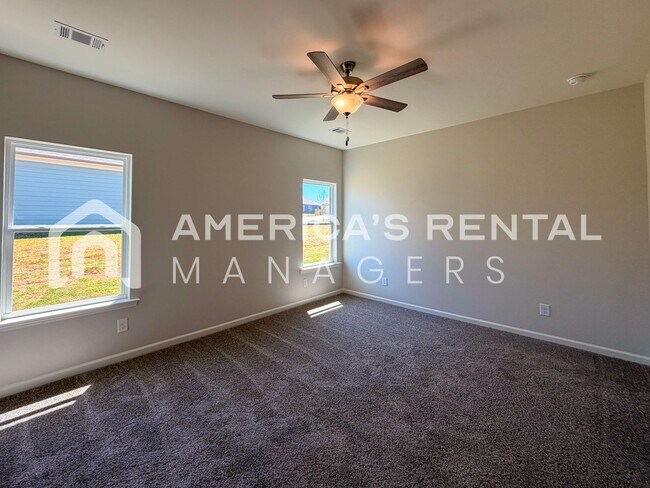 Building Photo - Modern Single Level Living at Havenridge! Sign a 13-month lease by 5/15/2026 and receive a leasin...