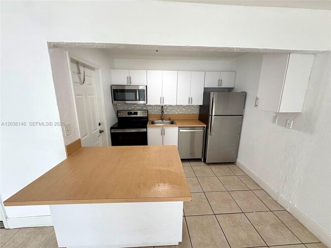 Building Photo - 4271 NW 5th St