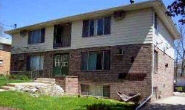 Primary Photo - 611 Powers Ave