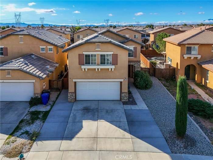 Building Photo - 14389 Moon Valley St