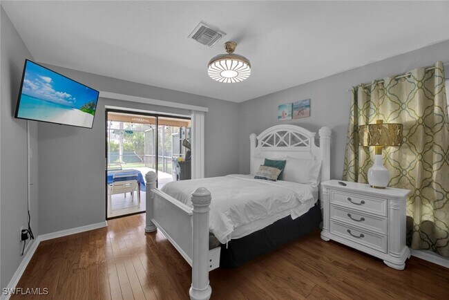 Building Photo - 3055 Round Table Ct