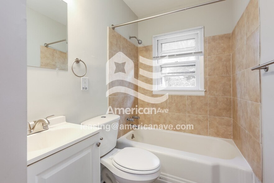 Building Photo - 276 Caulder Cir