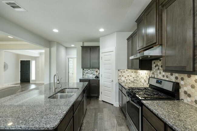 Building Photo - 9701 McKnight Lp