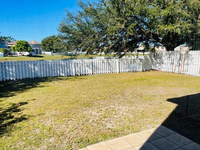 Building Photo - 1803 Meadow Pond Way