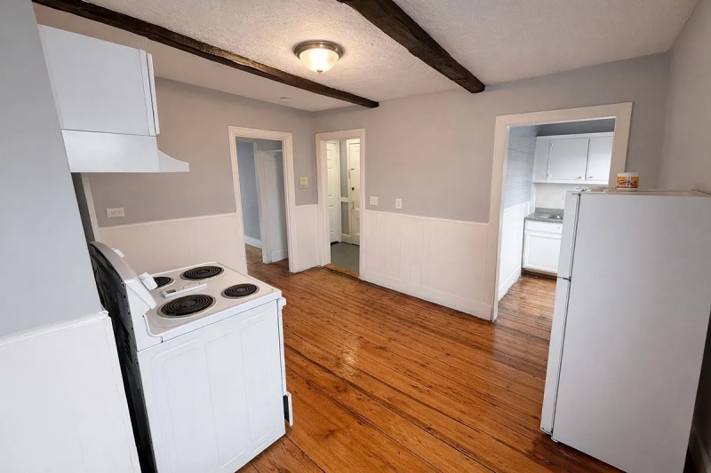 Kitchen and entryway - 109 Eutaw St