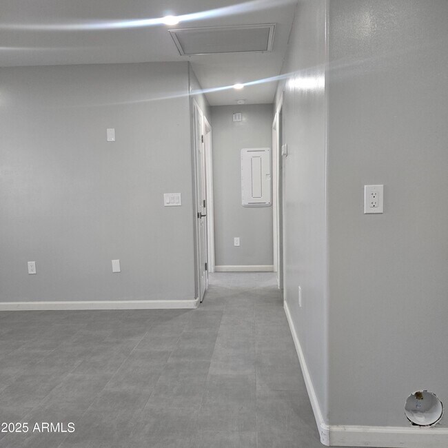 Building Photo - 18441 N 31st Ave