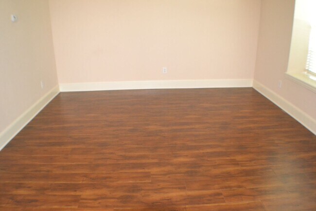 Building Photo - House For Lease in Plano