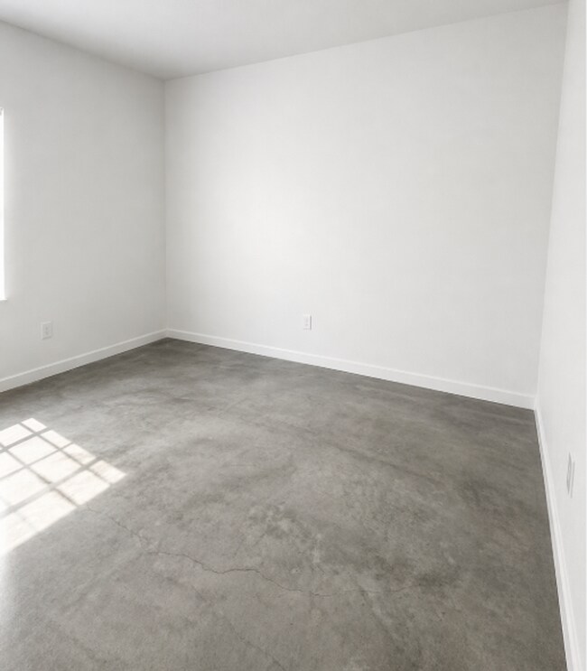 Building Photo - AVAILABLE END OF MAY; APPLY AT OUR WEBSITE TODAY