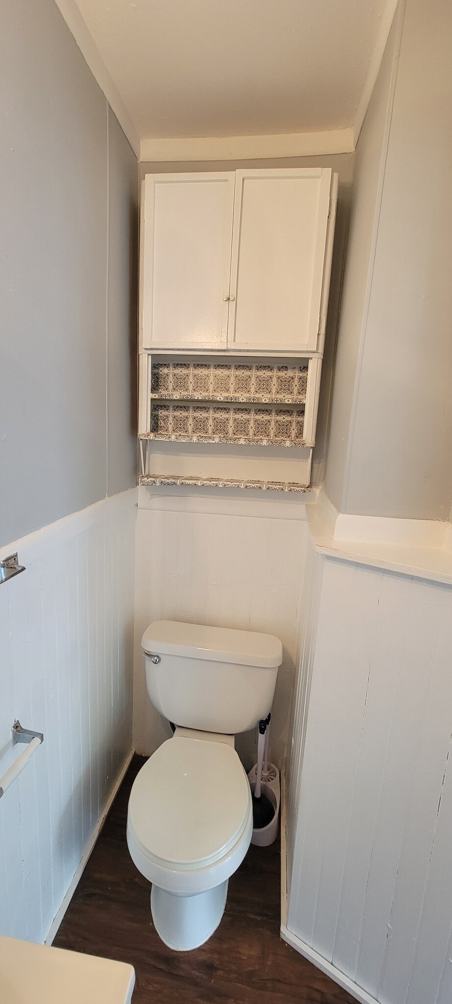 Bathroom - 125 Laurel St