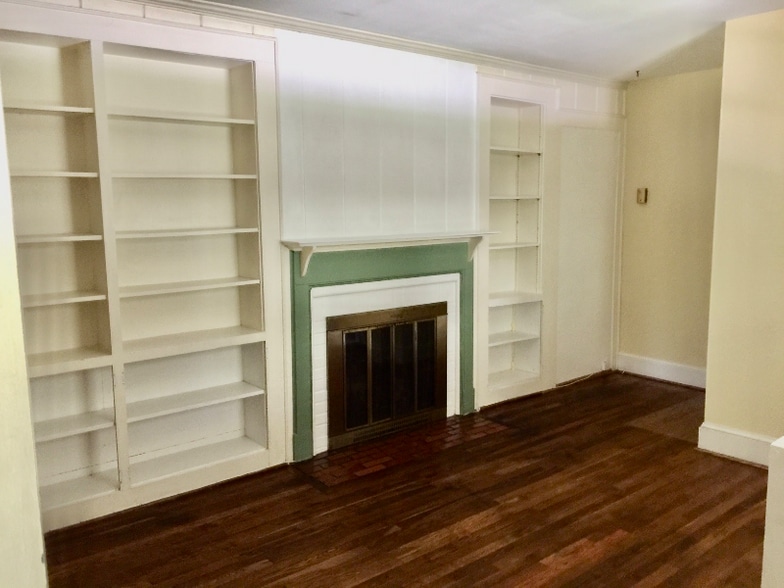 Building Photo - 739 Homeplace Dr