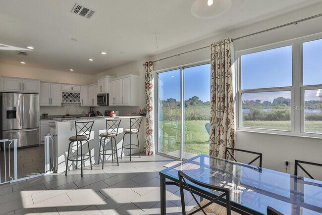 Building Photo - 10546 Medford Lakes Dr