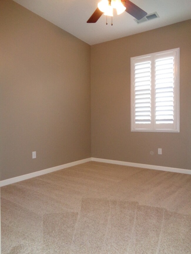 Building Photo - 1737 W Dali Way