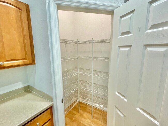 Building Photo - 6171 Lancewood Way