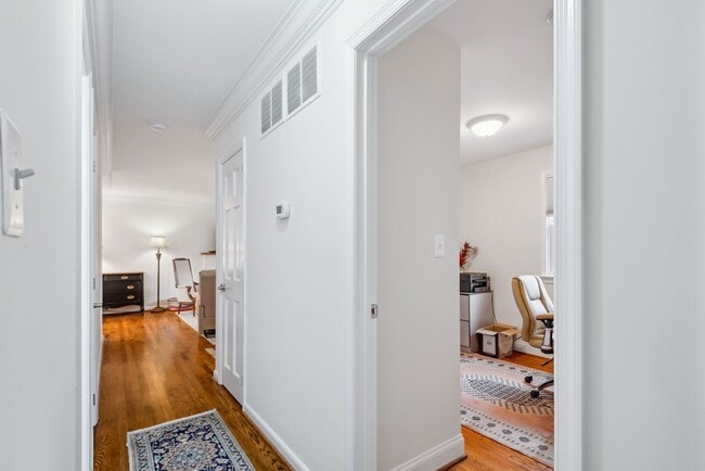 Building Photo - Totally update and impeccably maintained 4...