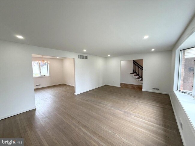 Building Photo - 7 Orchid Ln