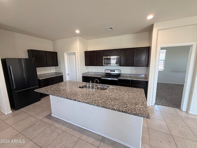 Building Photo - 18389 W Whispering Wind Dr