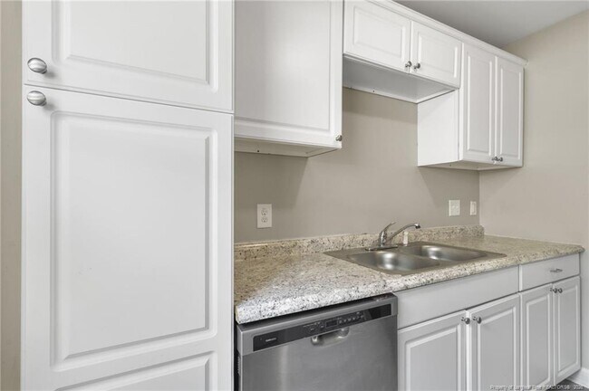Building Photo - 6909 Timberwood Dr
