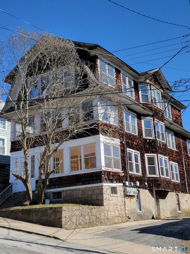 Building Photo - 15 Bragaw St