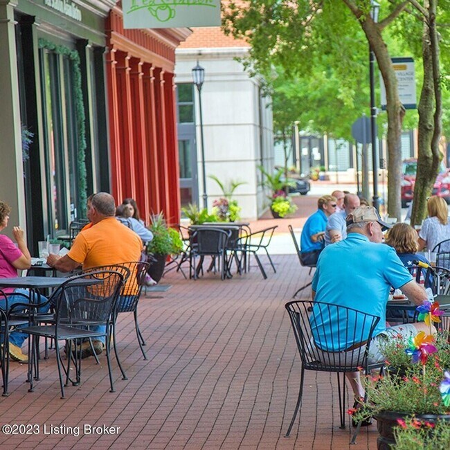 Building Photo - 10605 Meeting St