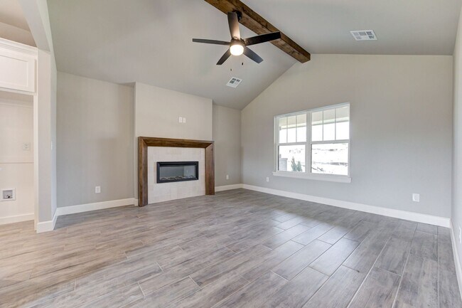 Building Photo - Brand New Home In Noble!