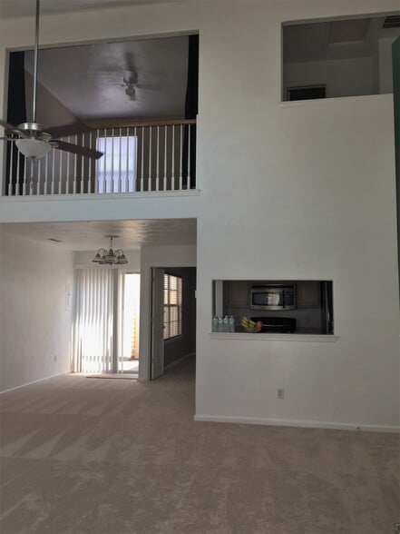 Building Photo - 4609 Olde Stone Way