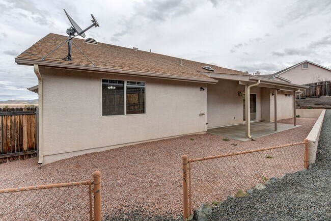 Building Photo - 8381 E Hopi Cir