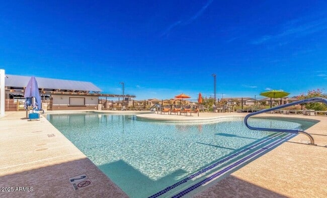 Building Photo - Newer Built 3 Bedroom/2 Bath Single Level Home in Queen Creek! Community Pool, Splash Pad, Lakes ...