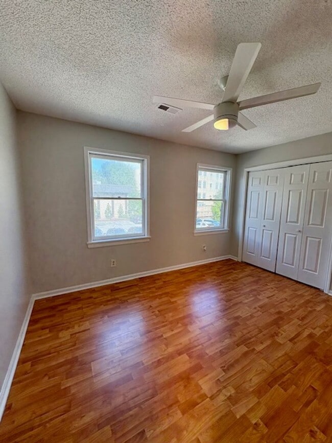 Building Photo - Charming End Unit Two Bedroom Townhome on ...