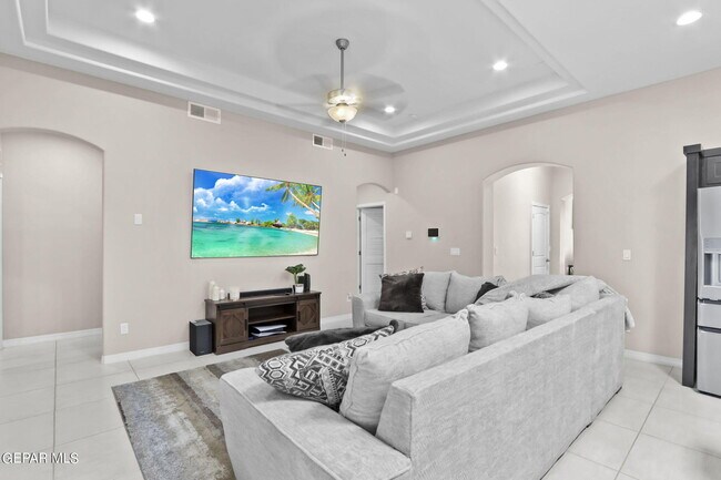 Building Photo - 629 Guy Meyers