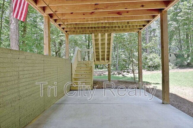 Building Photo - 175 Ridgeway Ct