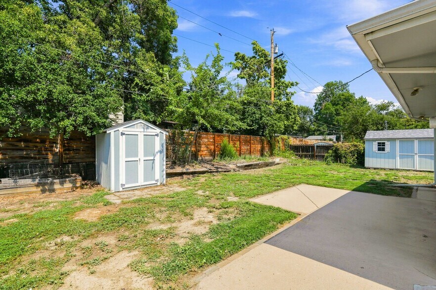 Building Photo - 6685 W 25th Ln