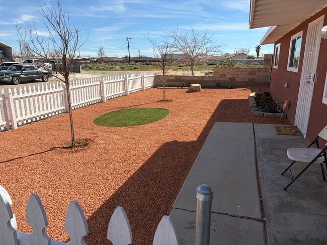 Building Photo - Beautiful 3 Bedroom/2 Bathroom Home for Rent/ $1800 Rent & $1800 Security Deposit