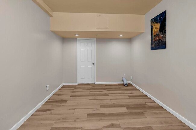 Building Photo - 416 Buttonwood Pl