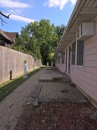 Building Photo - Elm Multiplex