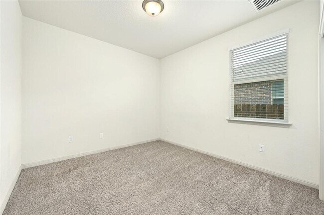 Building Photo - 18412 Calasetta Dr
