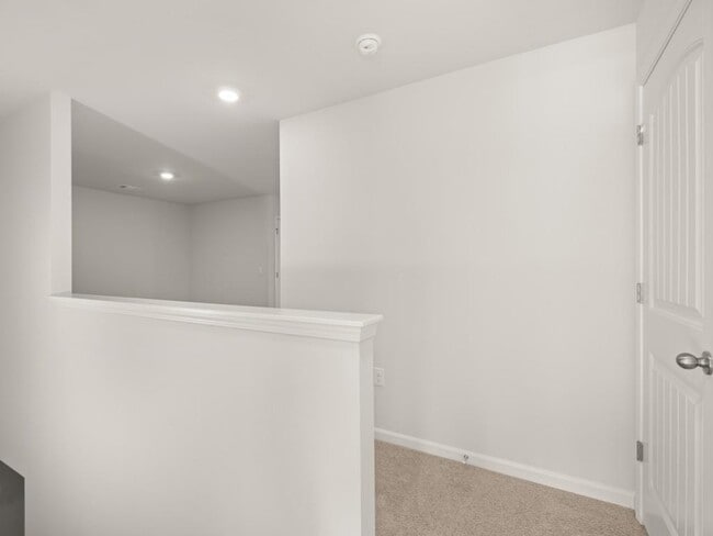 Building Photo - 30 Robinson Ridge