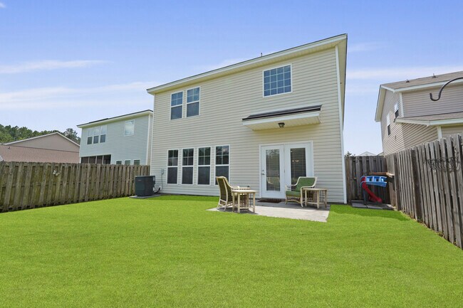 Building Photo - 18 Millwood Lake Dr