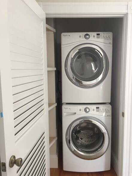 Building Photo - 26 North St