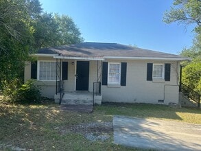 Building Photo - 5636 Hunter Rd