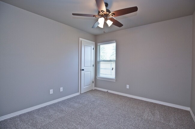 Building Photo - ***240-B Commercial***
