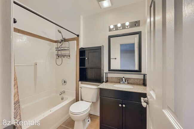 Building Photo - 3 br, 1.5 bath House - 10011 Clay Street