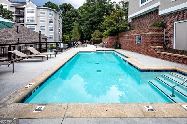 Building Photo - 4248 River Green Dr NW