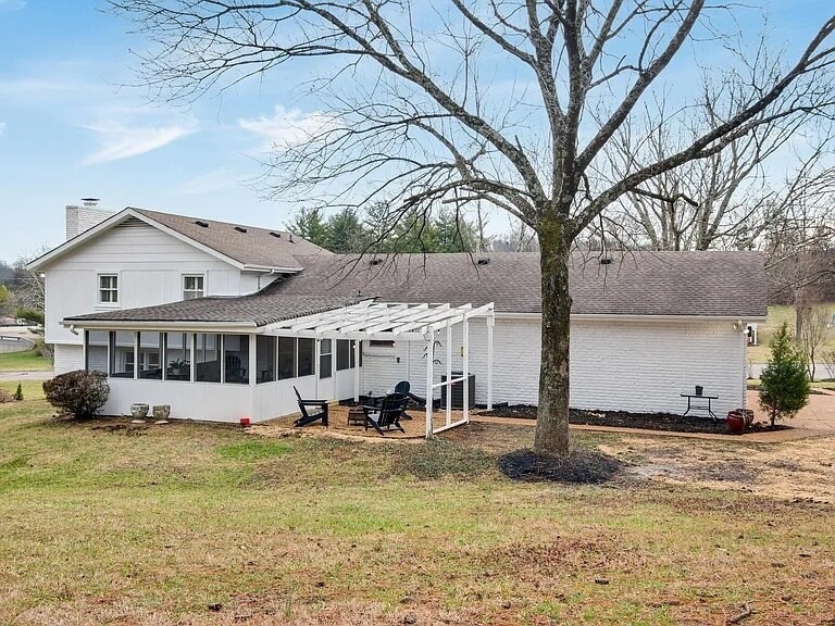 Building Photo - 5104 Victoria Cv
