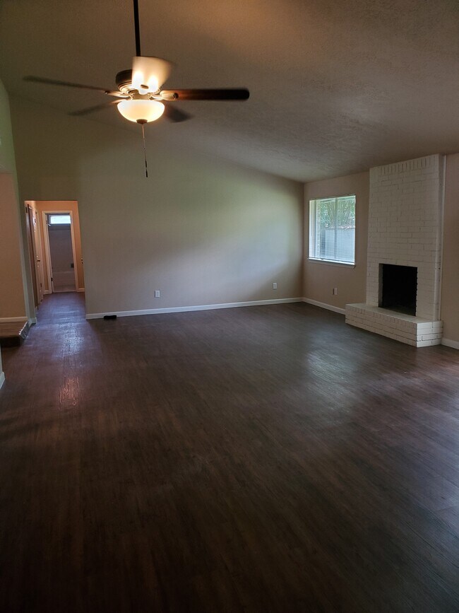 Building Photo - 4414 Monteith Dr