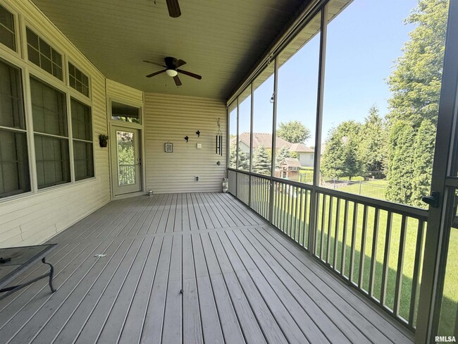 Building Photo - 1805 Blue Stone Dr