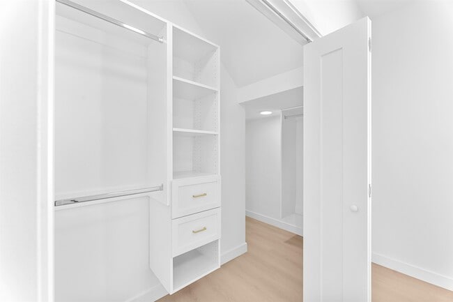 Building Photo - 6717 Madison St