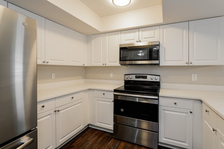 Building Photo - 814 Settlers Rd