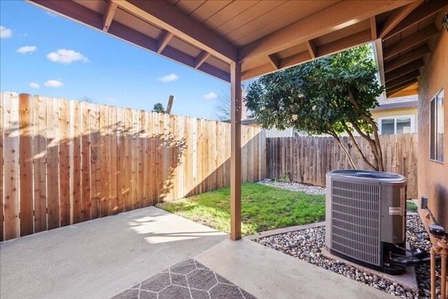 Building Photo - 3817 Breuner Ave