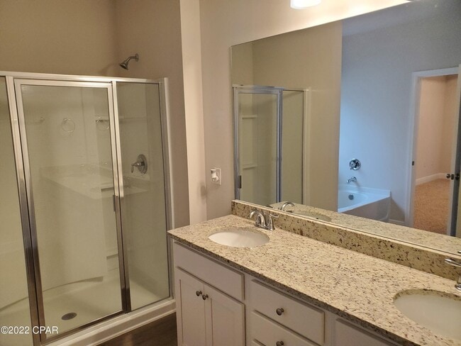 Building Photo - 326 Emerald Cove St