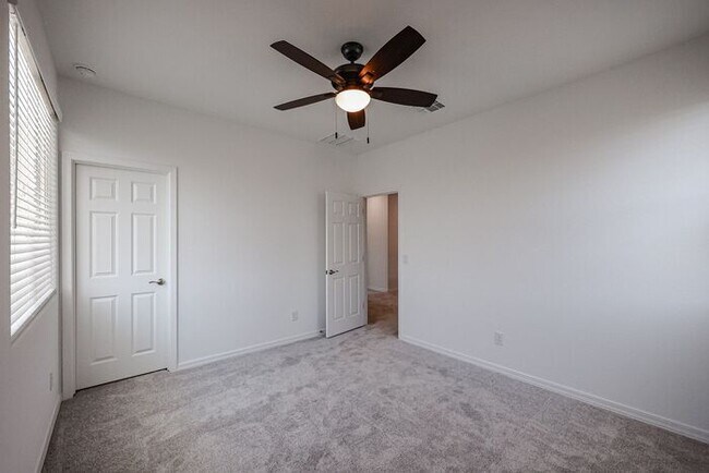 Building Photo - HOME IN LAVEEN! 4 BED 3.5 BA 3 CAR GARAGE!...